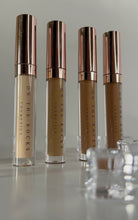 Load image into Gallery viewer, Hydrating  Concealer